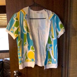 Short sleeve hooded jacket